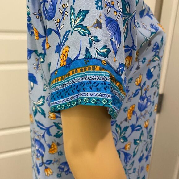 Women's Button Down Floral Dress. Blue. Small. Lightweight. Comfy. ResortWear. - Picture 9 of 15